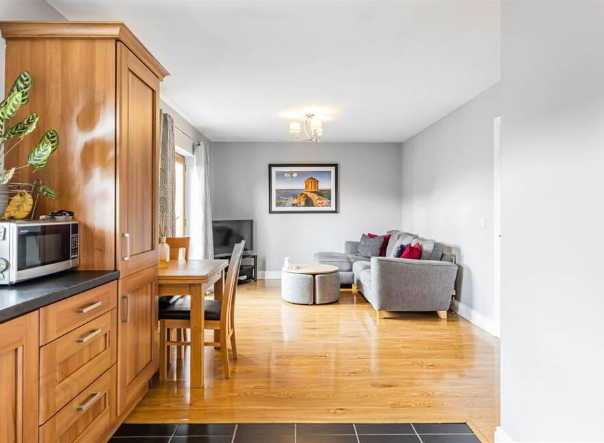 Apt 34, 2 Annadale Square, Belfast, BT7 3LT