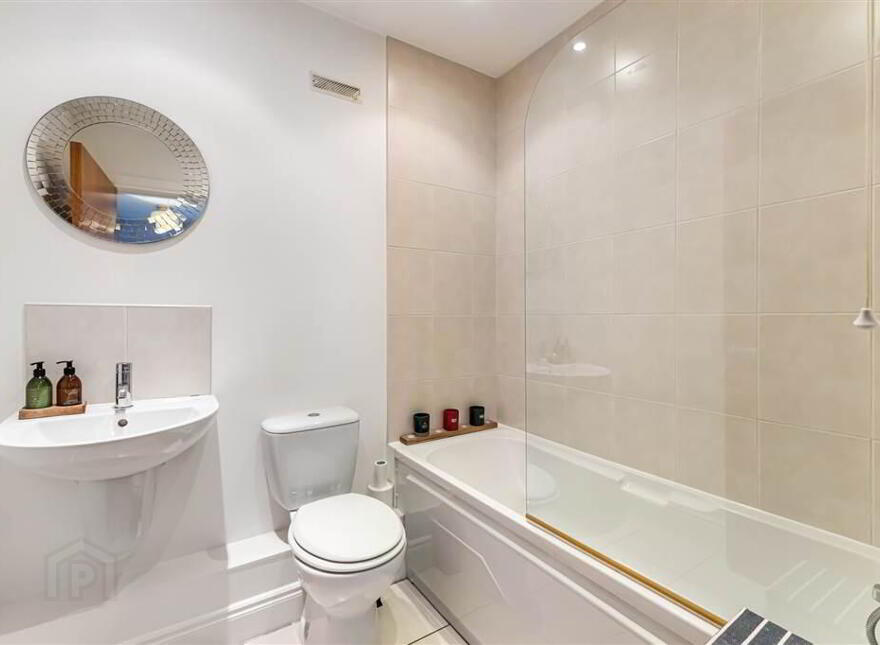 Apt 34, 2 Annadale Square, Belfast, BT7 3LT