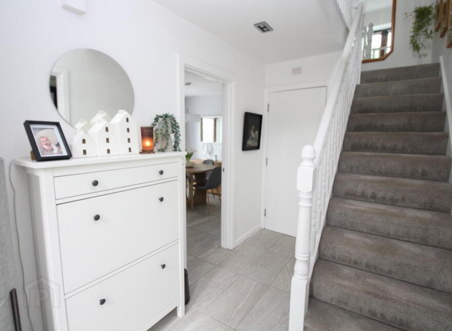 12 Meadowbank, Carrickfergus, BT38 8GZ