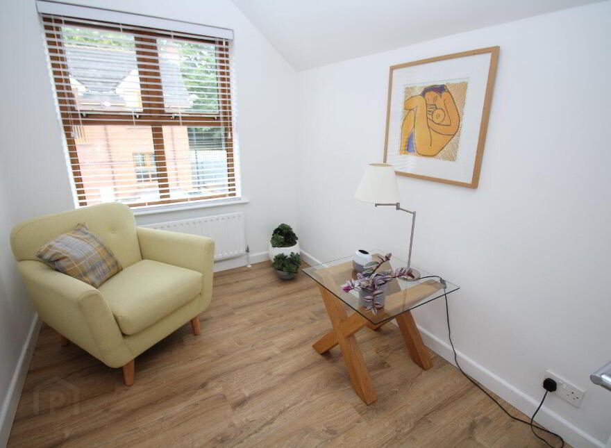 12 Meadowbank, Carrickfergus, BT38 8GZ
