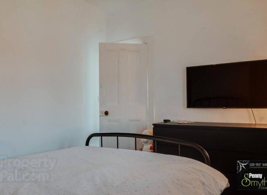 87 Hamilton Road, Bangor, BT20 4LN