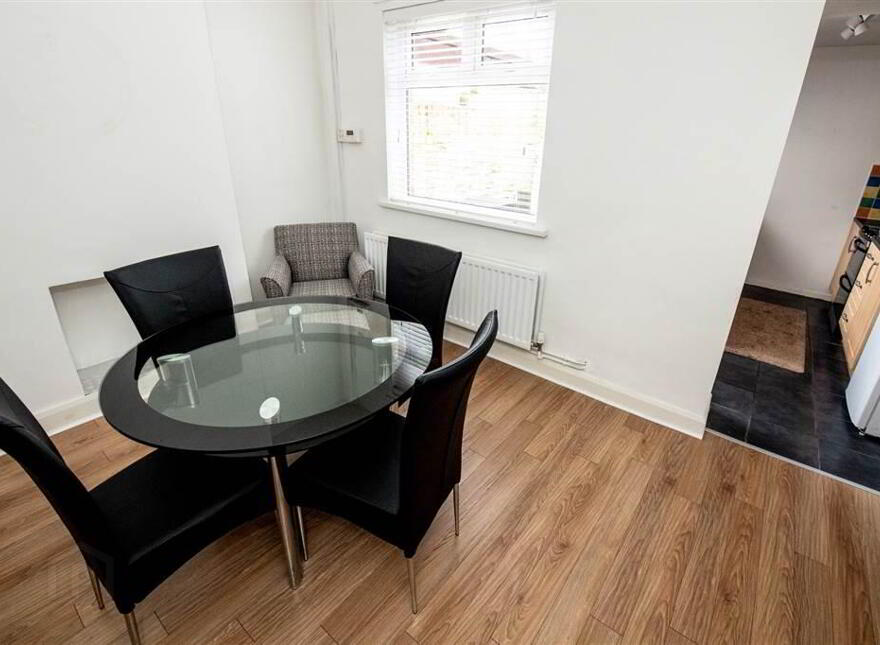 10 Strandburn Parade, Belfast, BT4 1LZ