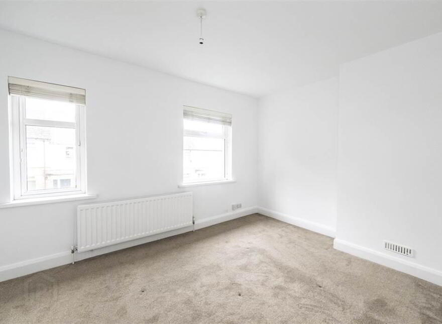 10 Strandburn Parade, Belfast, BT4 1LZ