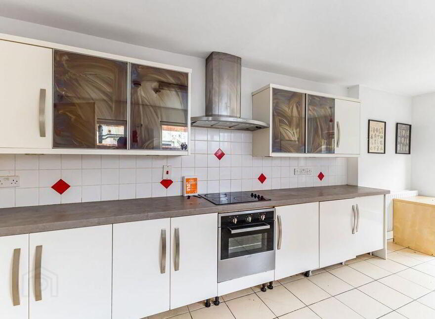 64 South Parade, Belfast, BT7 2GQ