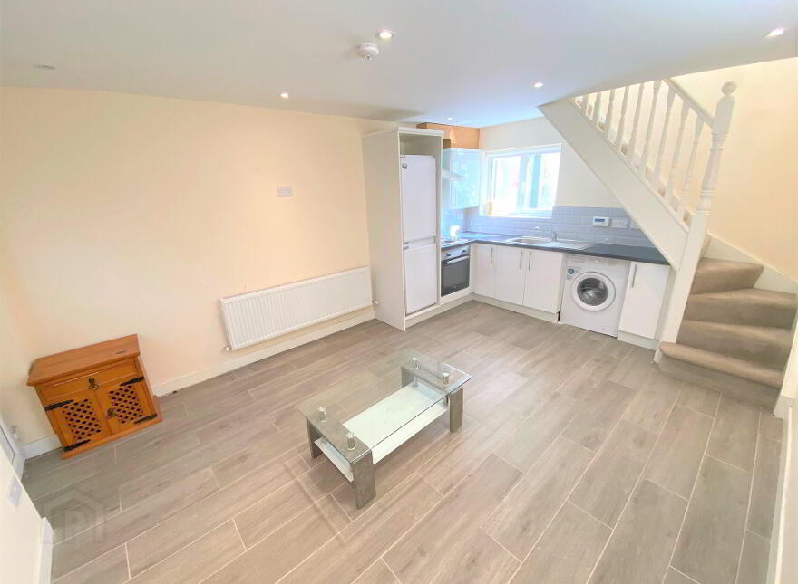 Ballygall Crescent, Finglas, Dublin, D11 photo