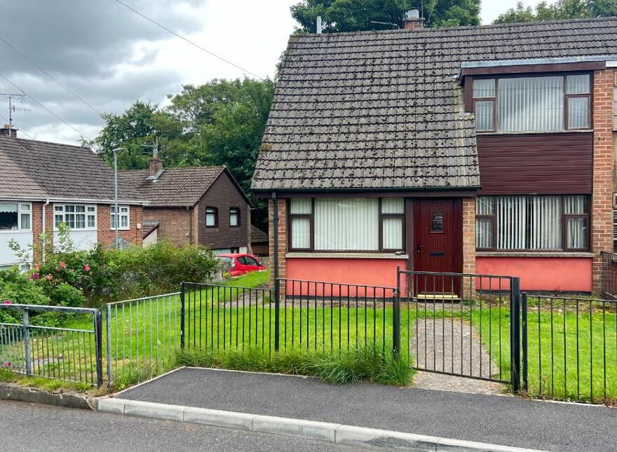 51 The Glen, Newry, BT35 8BS photo