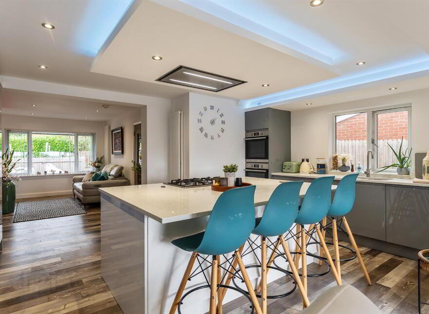 8 Hollymount Road, Newtownards, BT23 7DL
