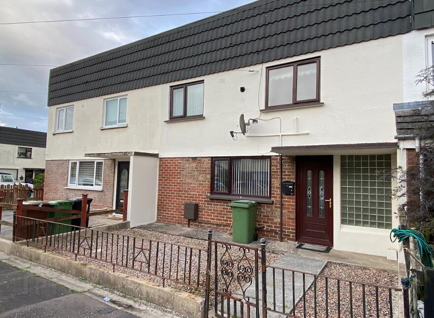 2 Sawel Place, Lisburn, BT28 1DS photo