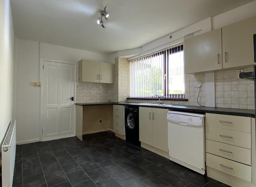 2 Sawel Place, Lisburn, BT28 1DS
