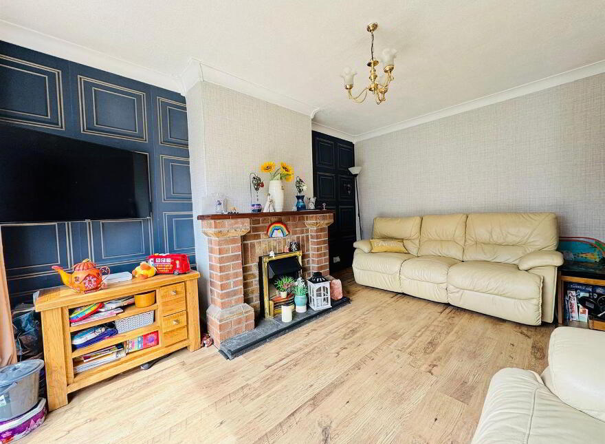28 Sandyknowes Park, Glengormley, Newtownabbey, BT36 5DE