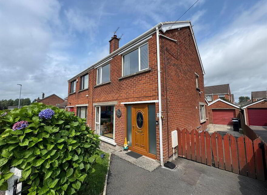28 Sandyknowes Park, Glengormley, Newtownabbey, BT36 5DE photo