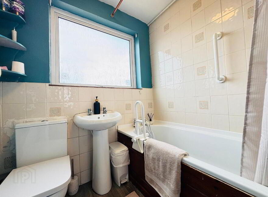 28 Sandyknowes Park, Glengormley, Newtownabbey, BT36 5DE