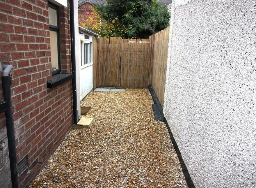 11 Lisburn Avenue, Belfast, BT9 7FX