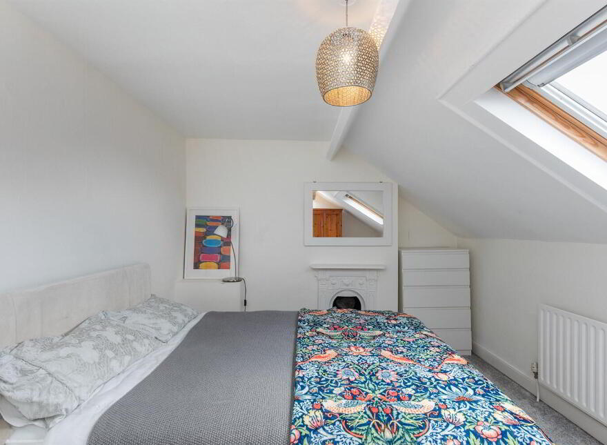 11 Lisburn Avenue, Belfast, BT9 7FX