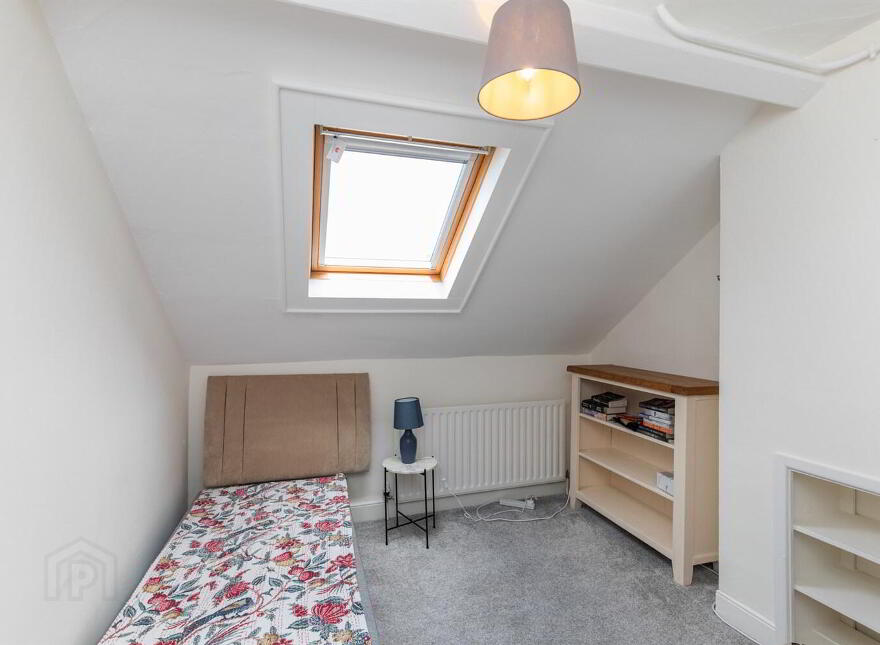 11 Lisburn Avenue, Belfast, BT9 7FX