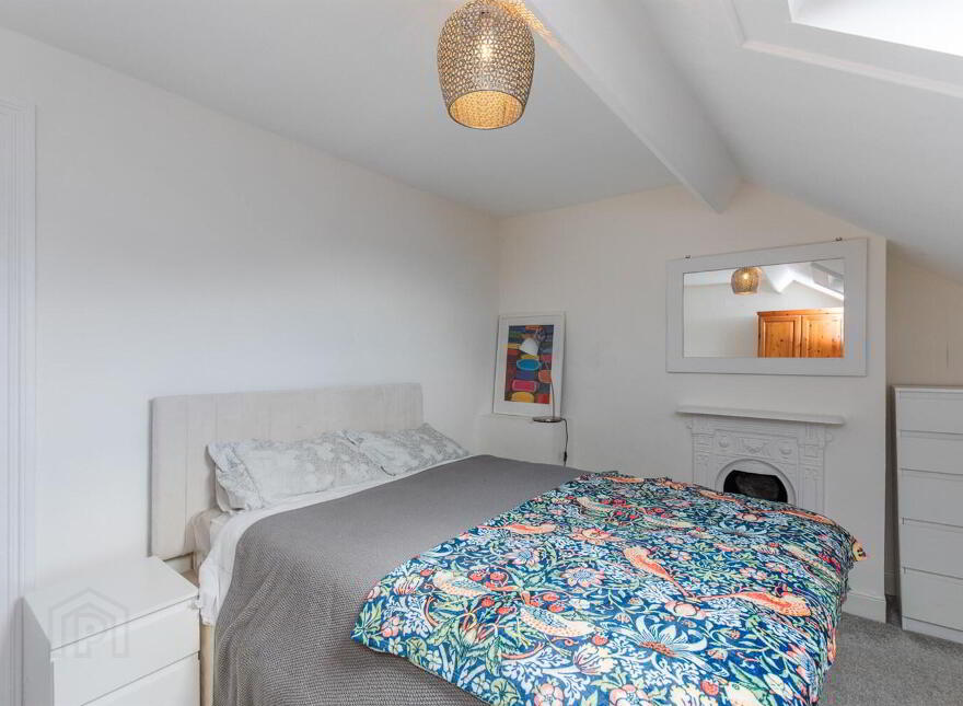 11 Lisburn Avenue, Belfast, BT9 7FX