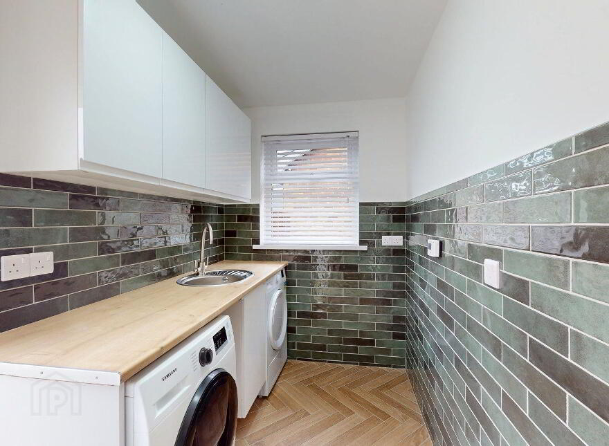 2 Bovally Road, Limavady, BT49 0TA