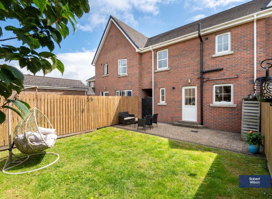10 Ayrshire Gardens, Lisburn, BT28 2EL