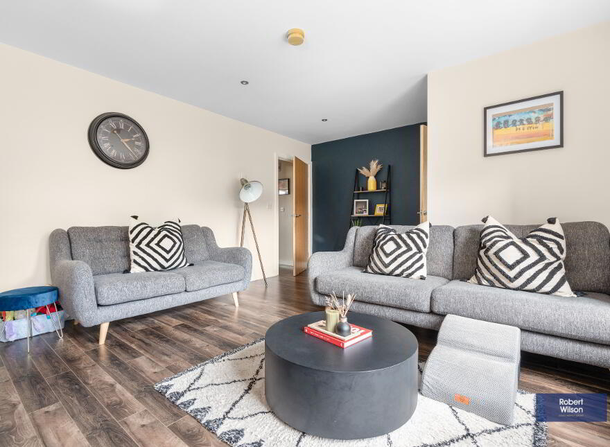 10 Ayrshire Gardens, Lisburn, BT28 2EL