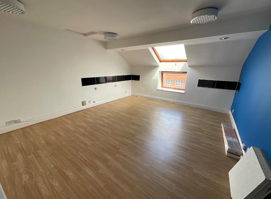 35c Comber Road, Dundonald, Belfast, BT16 2AA