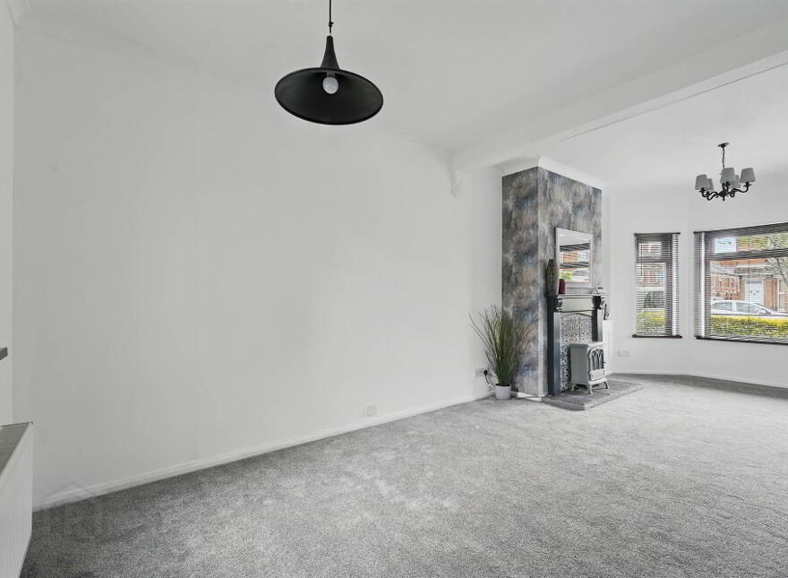 72 Ravenscroft Avenue, Belfast, BT5 5BB
