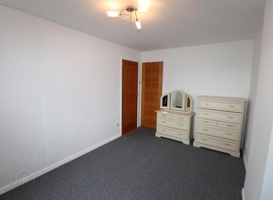 11 Ollardale Park, Ballyclare, BT39 9EG