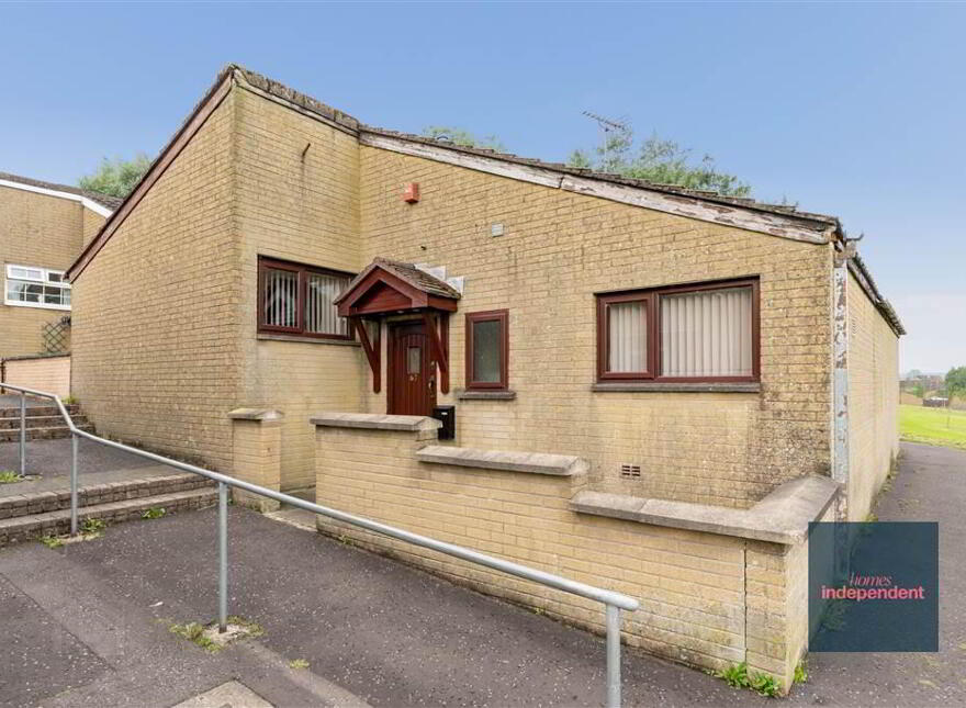 67 Lanntara, Ballymena, BT42 3BG