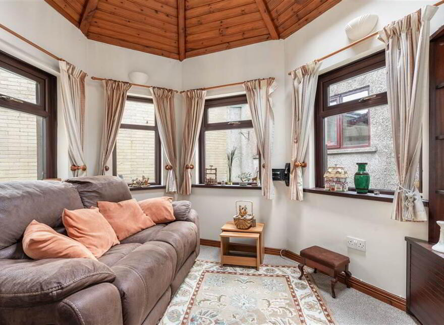 67 Lanntara, Ballymena, BT42 3BG