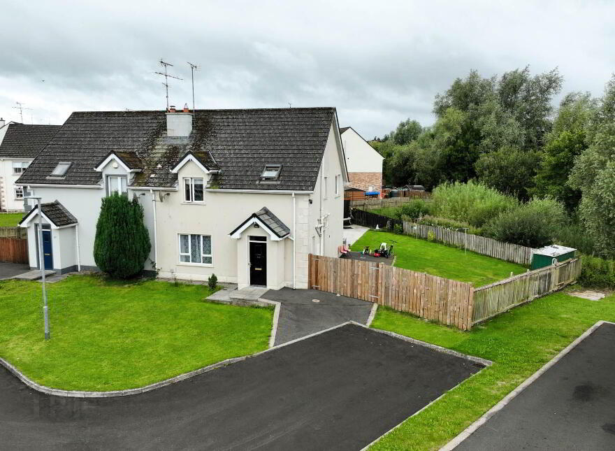 30 Galliagh Shore, Enniskillen, BT74 7GS