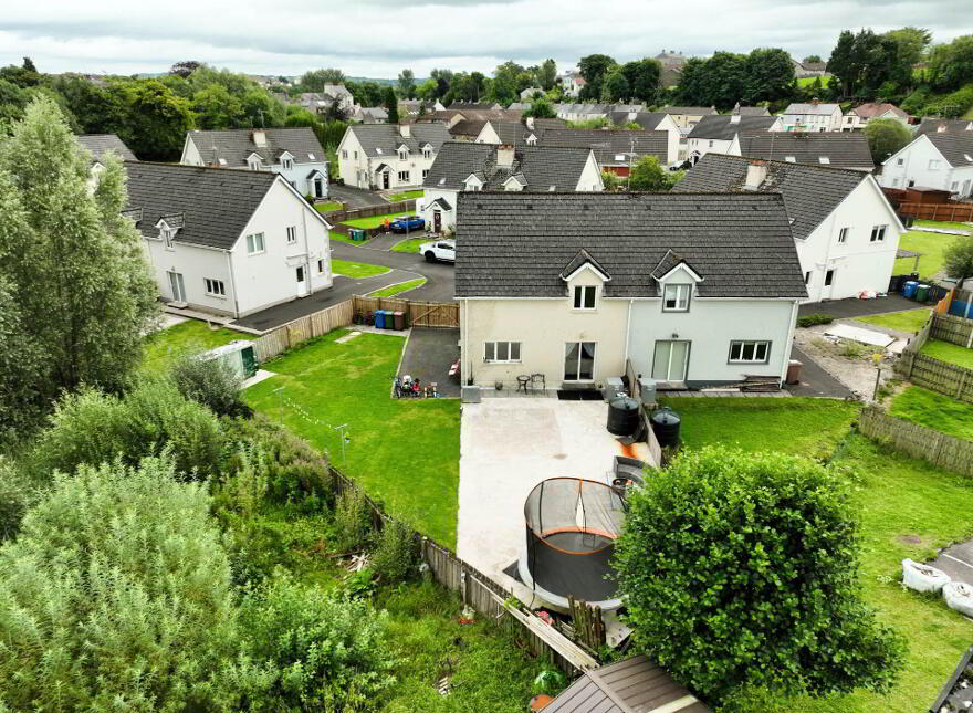 30 Galliagh Shore, Enniskillen, BT74 7GS