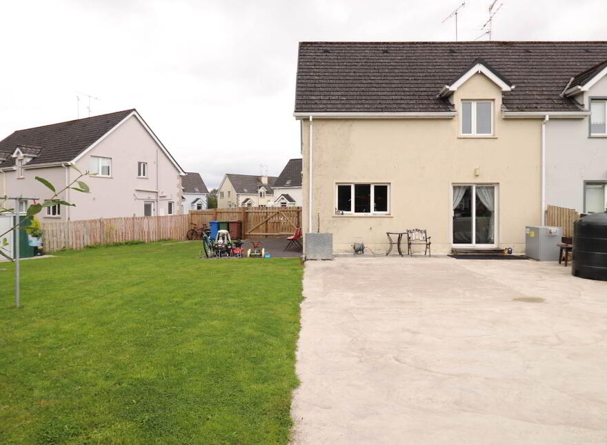 30 Galliagh Shore, Enniskillen, BT74 7GS