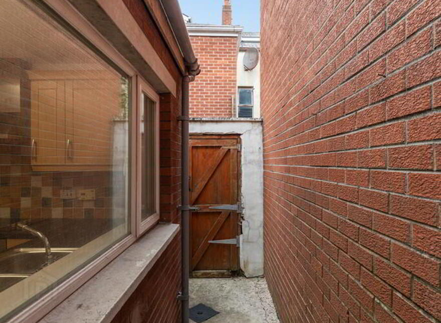 25 Fernwood Street, Ormeau Road, Belfast, BT7 3BQ