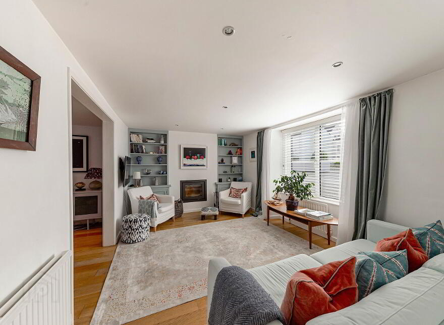 44 Shore Road, Portaferry, Newtownards, BT22 1JZ