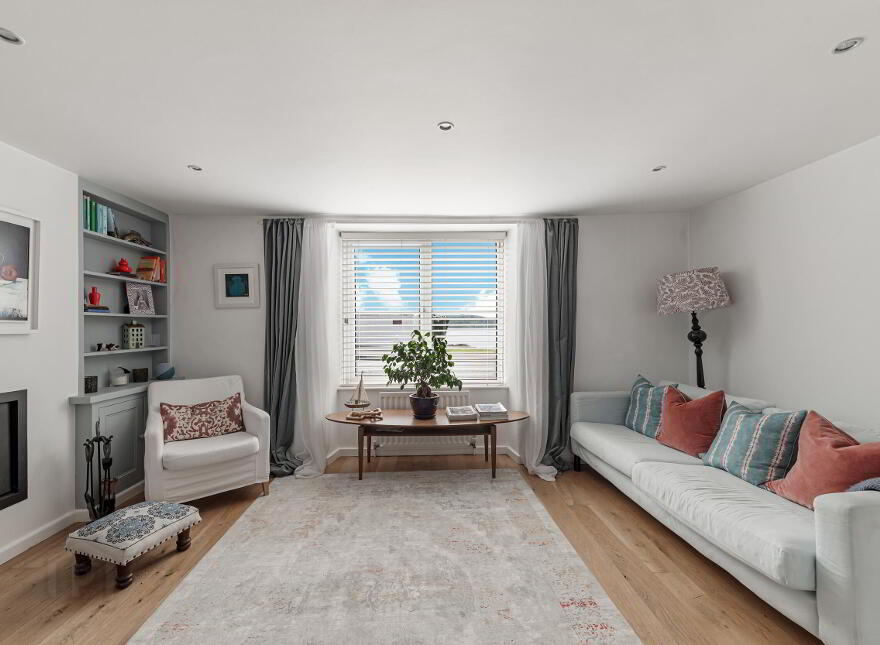 44 Shore Road, Portaferry, Newtownards, BT22 1JZ