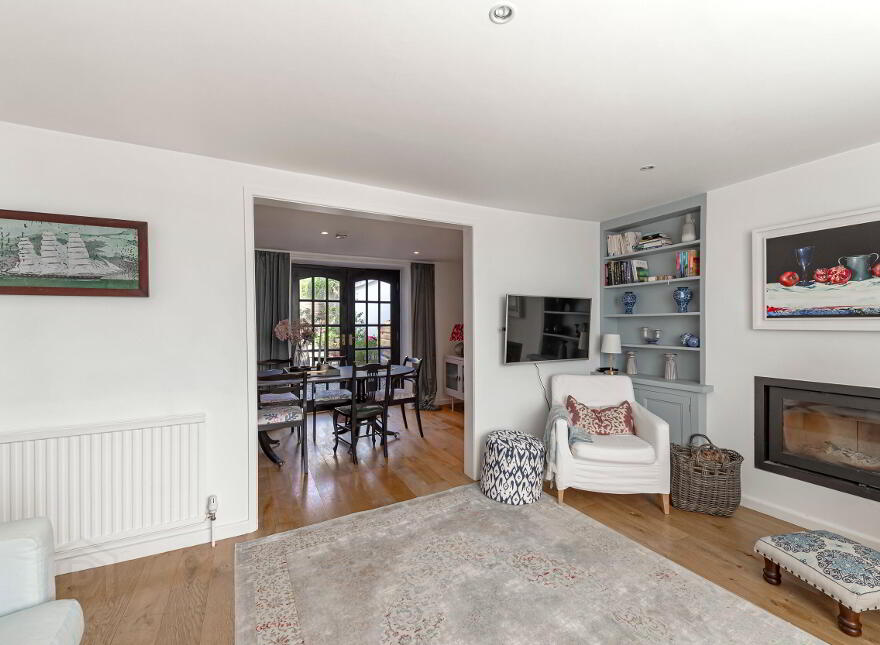 44 Shore Road, Portaferry, Newtownards, BT22 1JZ