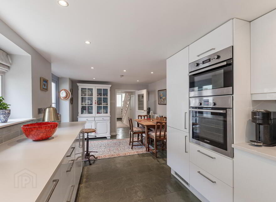 44 Shore Road, Portaferry, Newtownards, BT22 1JZ