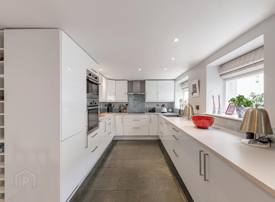 44 Shore Road, Portaferry, Newtownards, BT22 1JZ