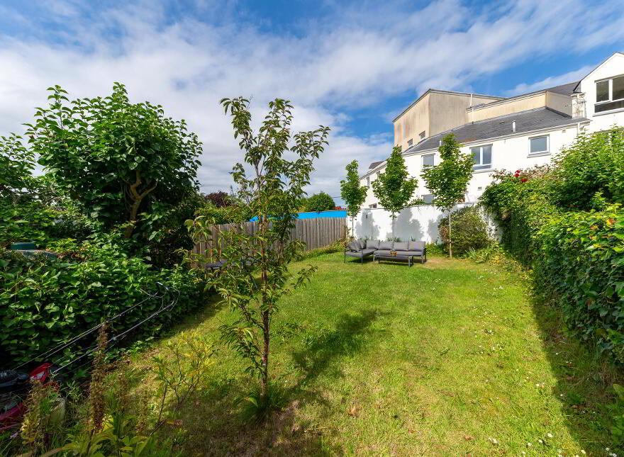 44 Shore Road, Portaferry, Newtownards, BT22 1JZ