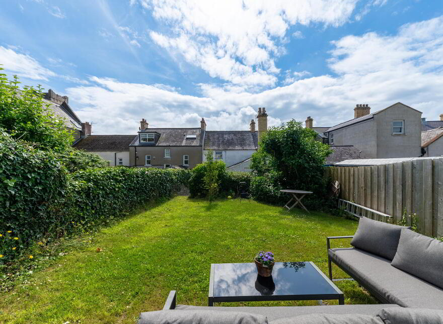 44 Shore Road, Portaferry, Newtownards, BT22 1JZ