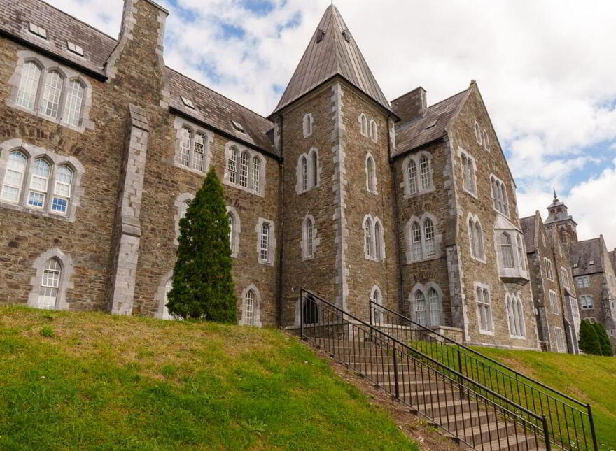 205 Atkins Hall, Lee Road photo