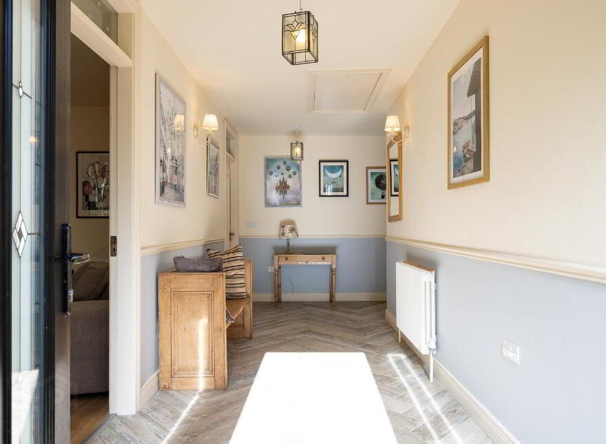 Winterhill, Brocurrow, Adamstown, Y21Y2F7
