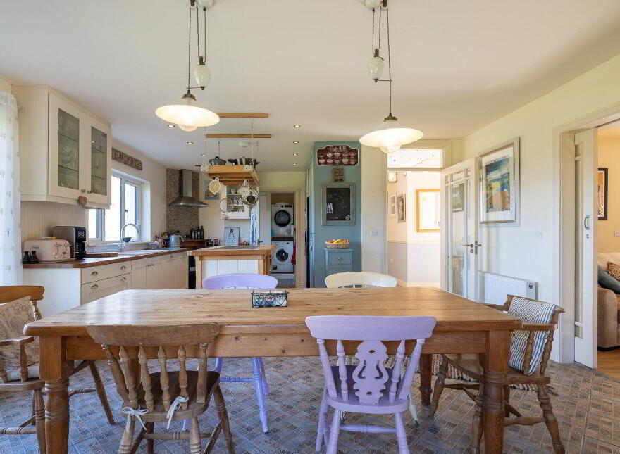Winterhill, Brocurrow, Adamstown, Y21Y2F7