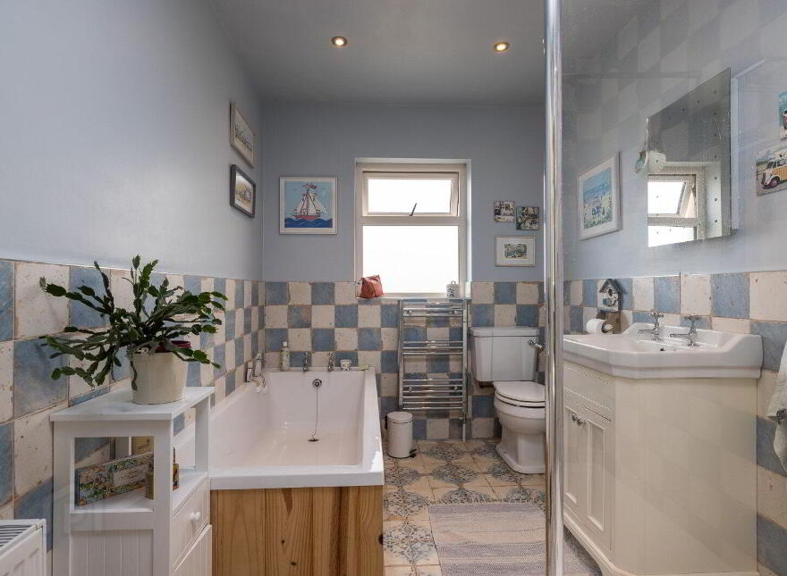 Winterhill, Brocurrow, Adamstown, Y21Y2F7