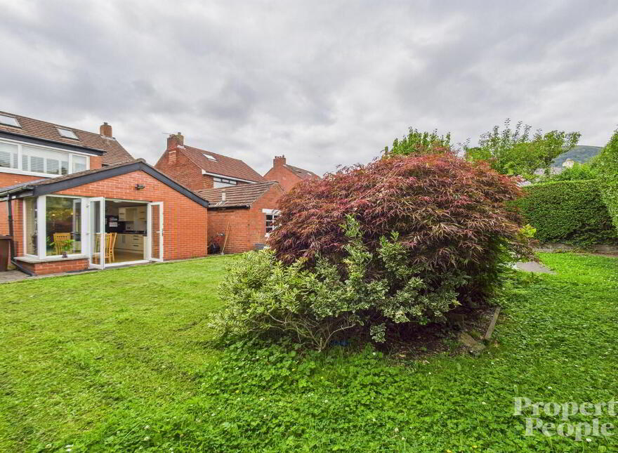 11 Shanlieve Park, Belfast, BT14 8JE