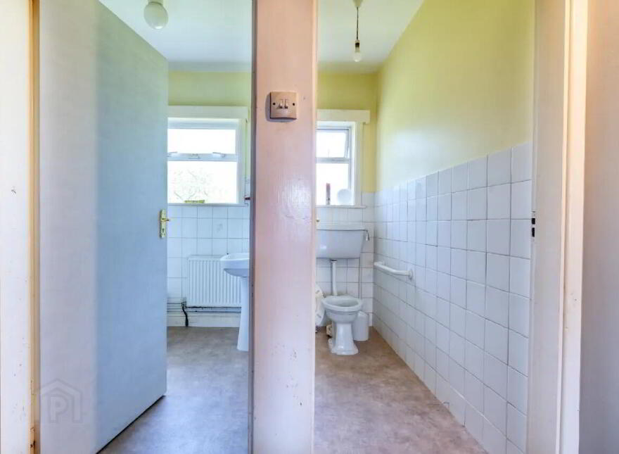 Chezmai, Athlone Road, N39D1W2