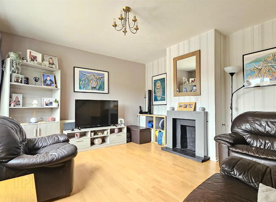 38 Oakwood Road, Carrickfergus, BT38 8ET
