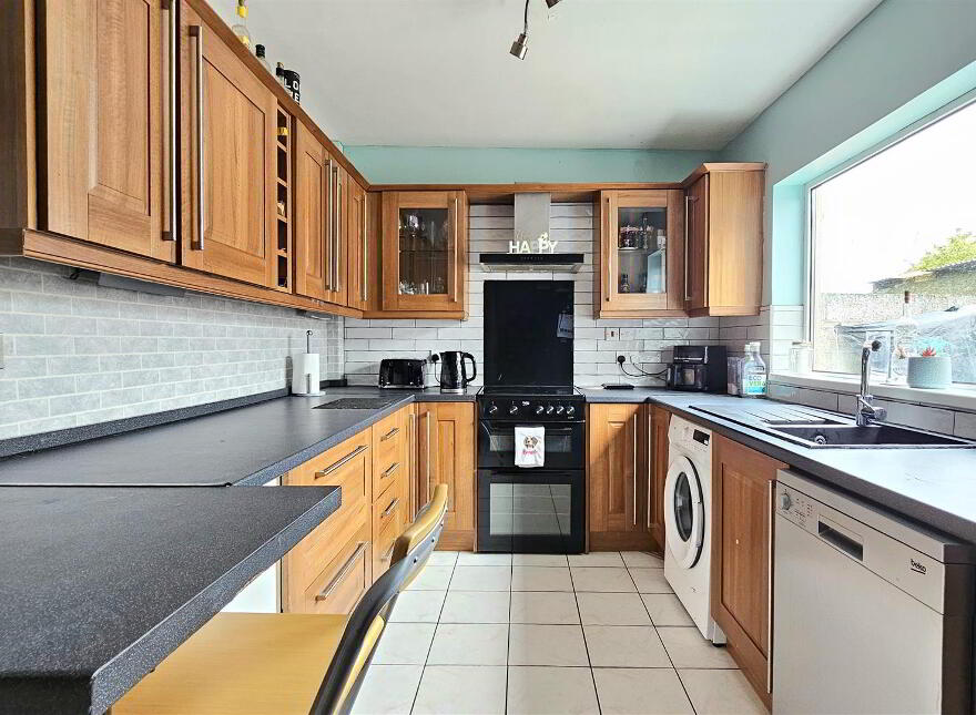 38 Oakwood Road, Carrickfergus, BT38 8ET
