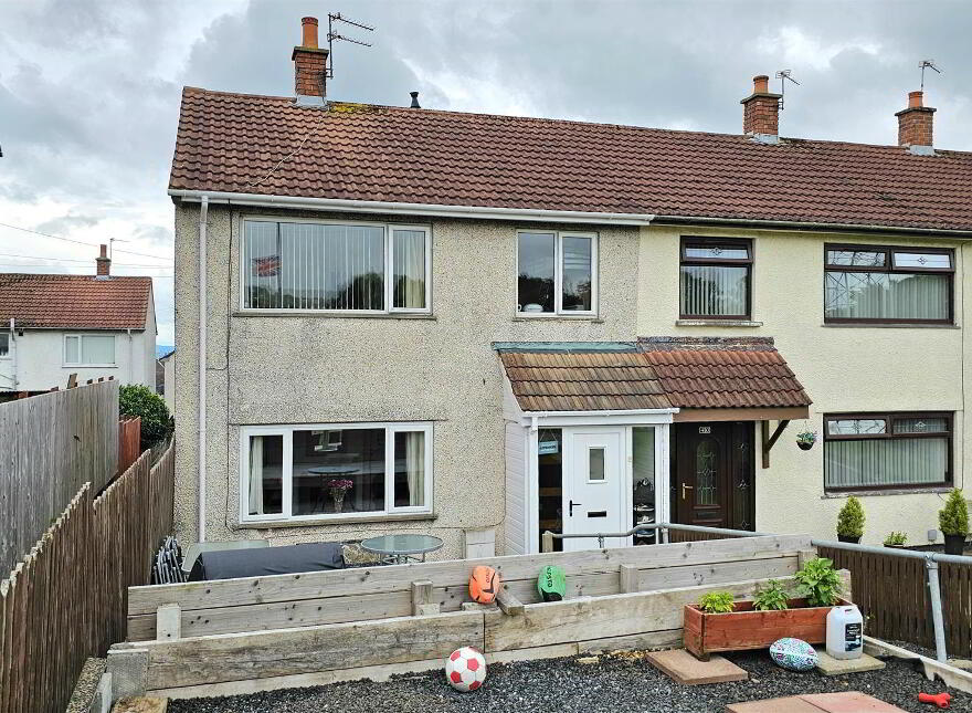 38 Oakwood Road, Carrickfergus, BT38 8ET photo