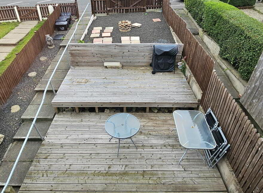 38 Oakwood Road, Carrickfergus, BT38 8ET