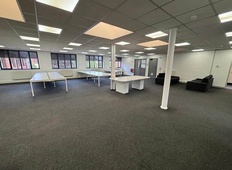 Unit 7b, Linfield Road, Weavers Court Business Park, Belfast, BT12 5GH